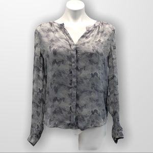 ARITZIA Babaton Button Down Blouse Size Small